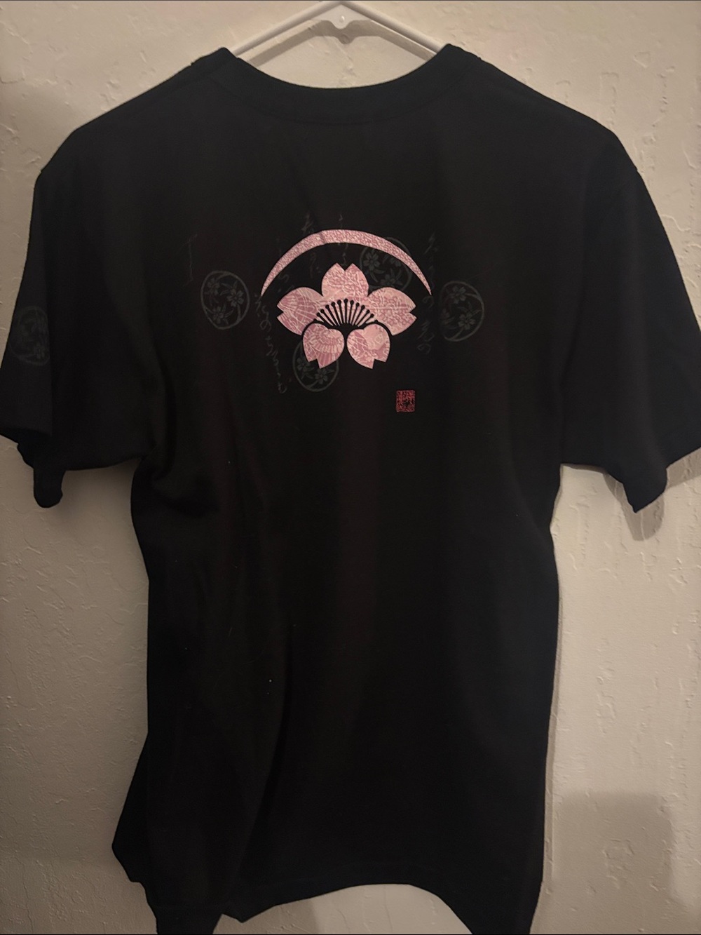 Wajin Art Tshirts - Black Short-Sleeve Crewneck T-Shirt from Japan
